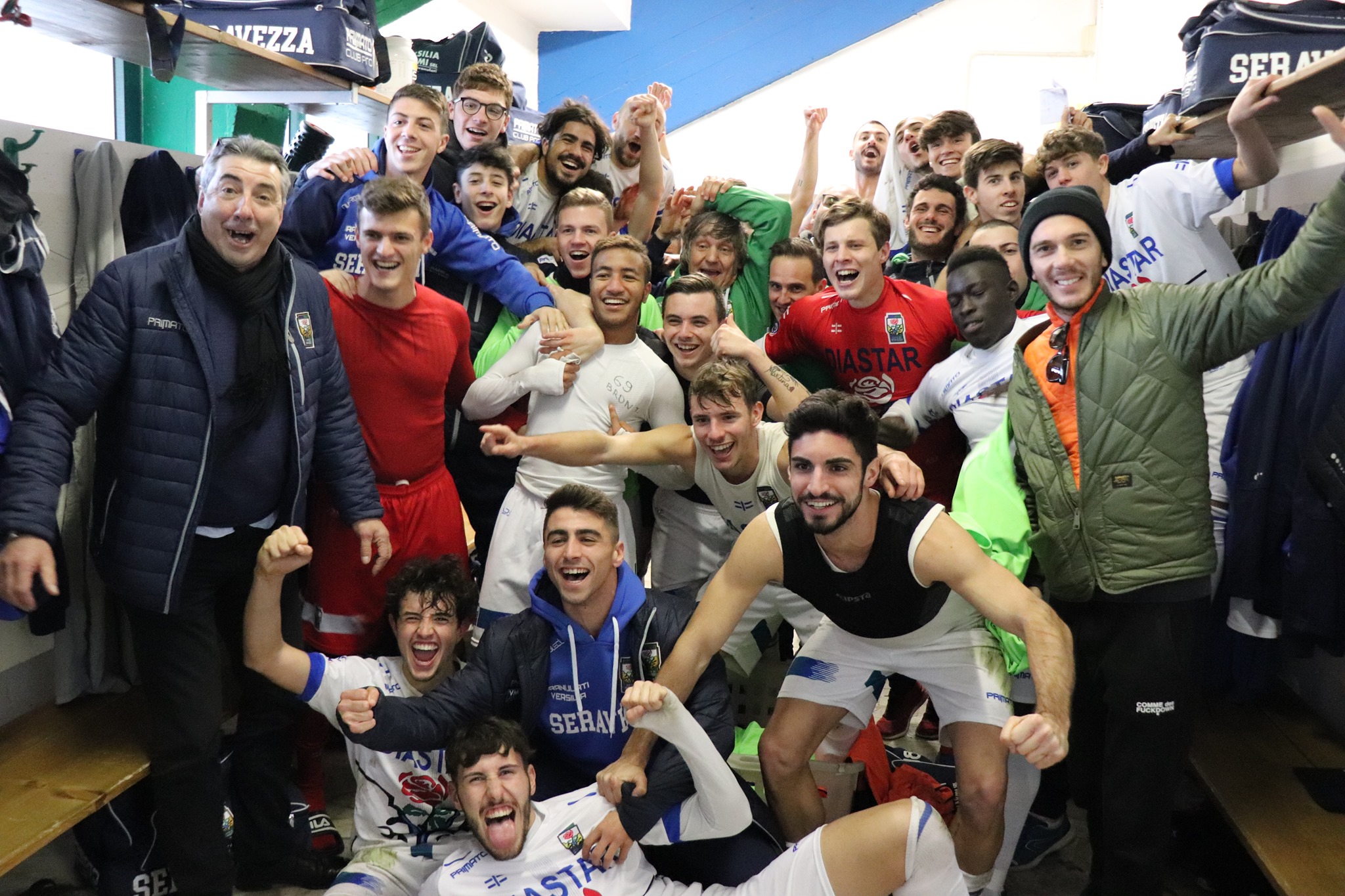 Serie D, La gioia del Seravezza per il successo sul Prato