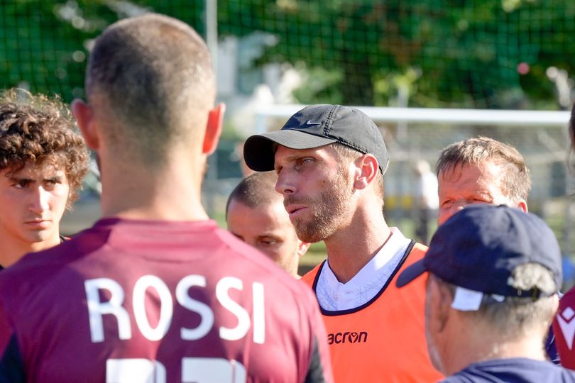 Serie D, Livorno dietrofront richiamato in panchina Collacchioni